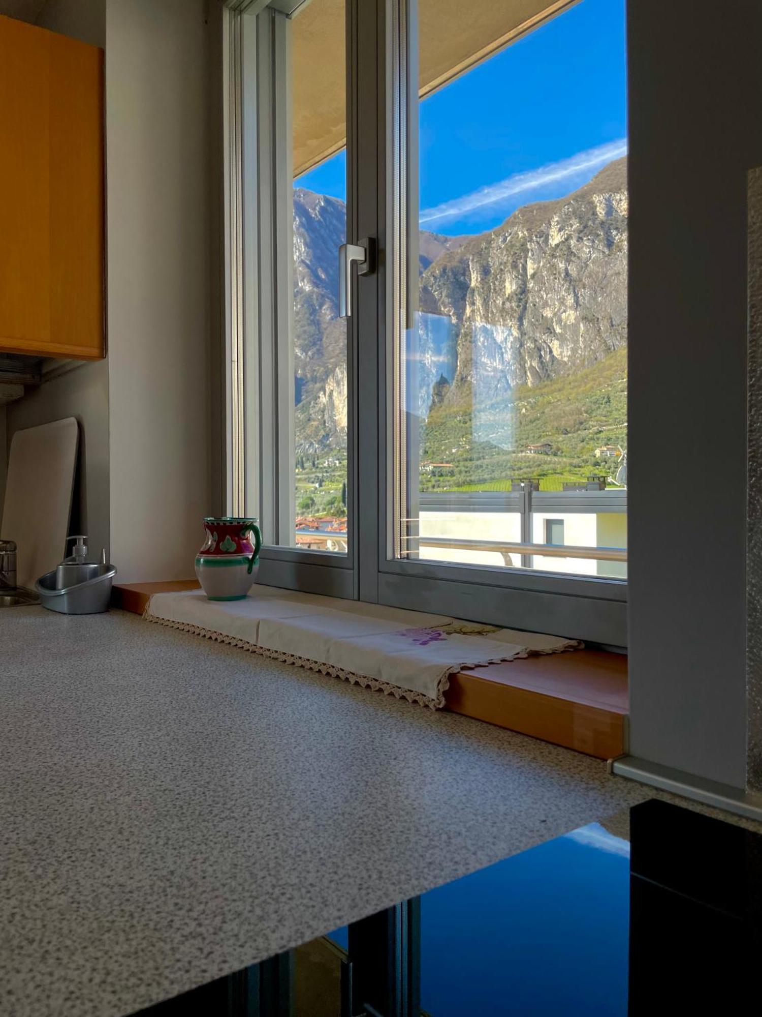 View & Chill Apartment Riva del Garda Exterior photo